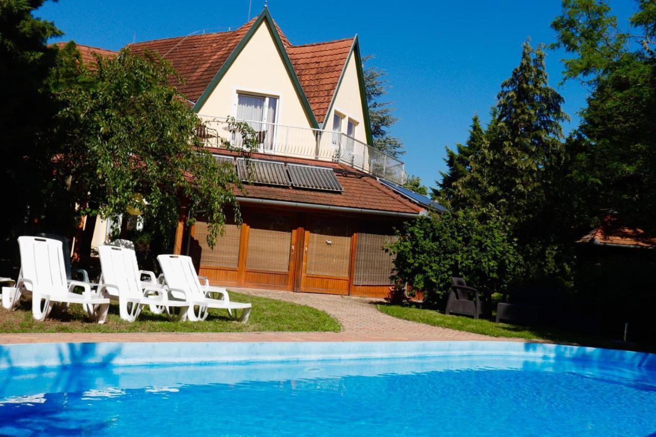 Wagner Panzio Hotel Cserszegtomaj Buitenkant foto