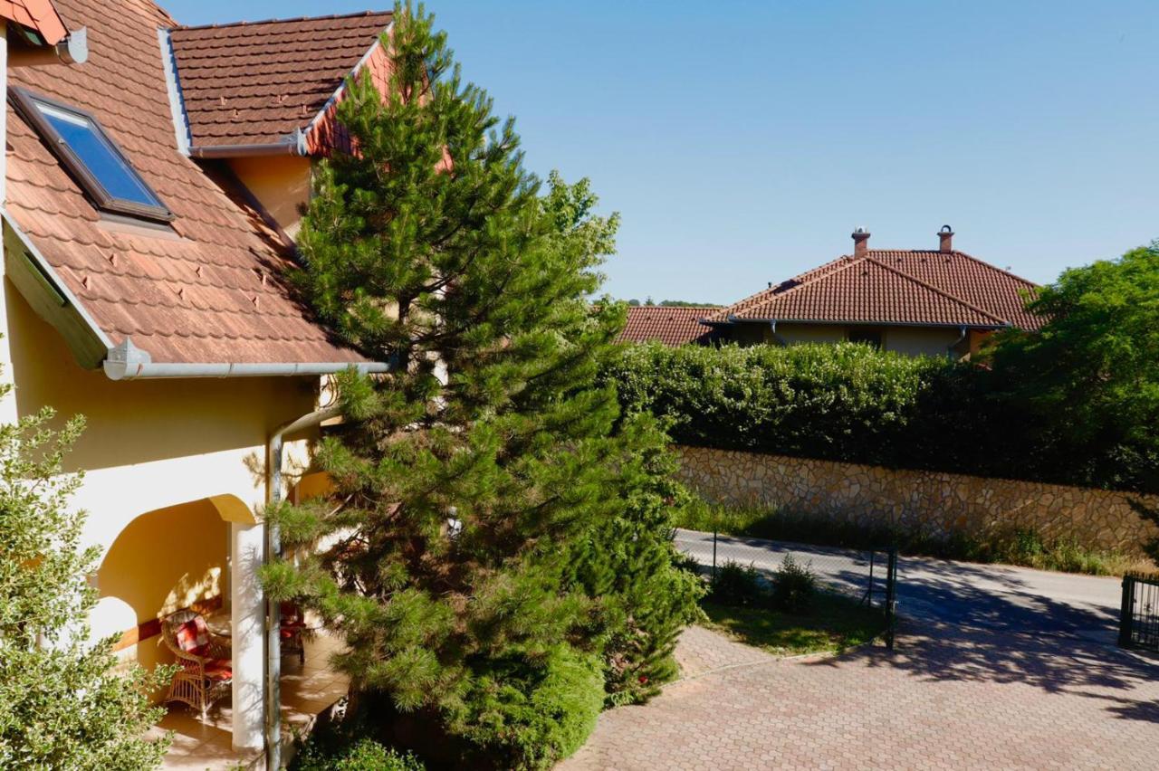 Wagner Panzio Hotel Cserszegtomaj Buitenkant foto